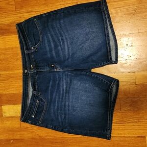 EUC Gap denim jean shorts